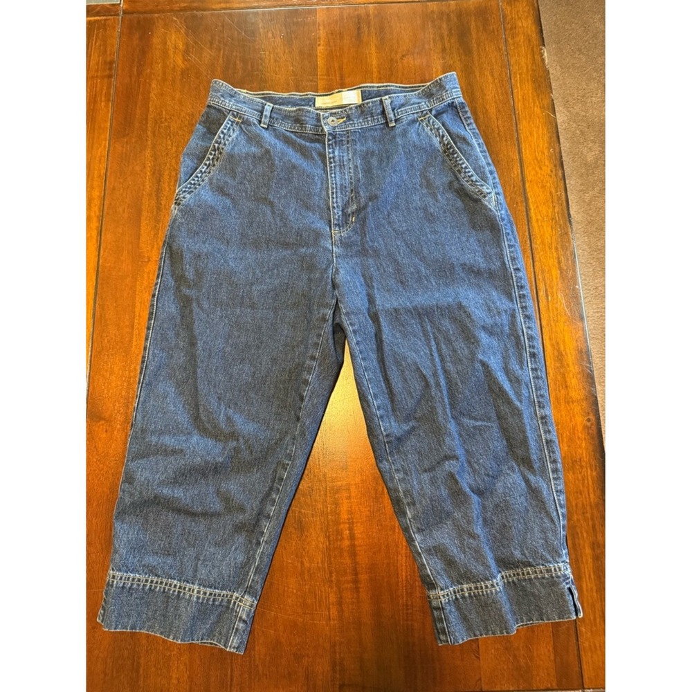 Liz Claiborne "Audra" Chino Capri Jeans